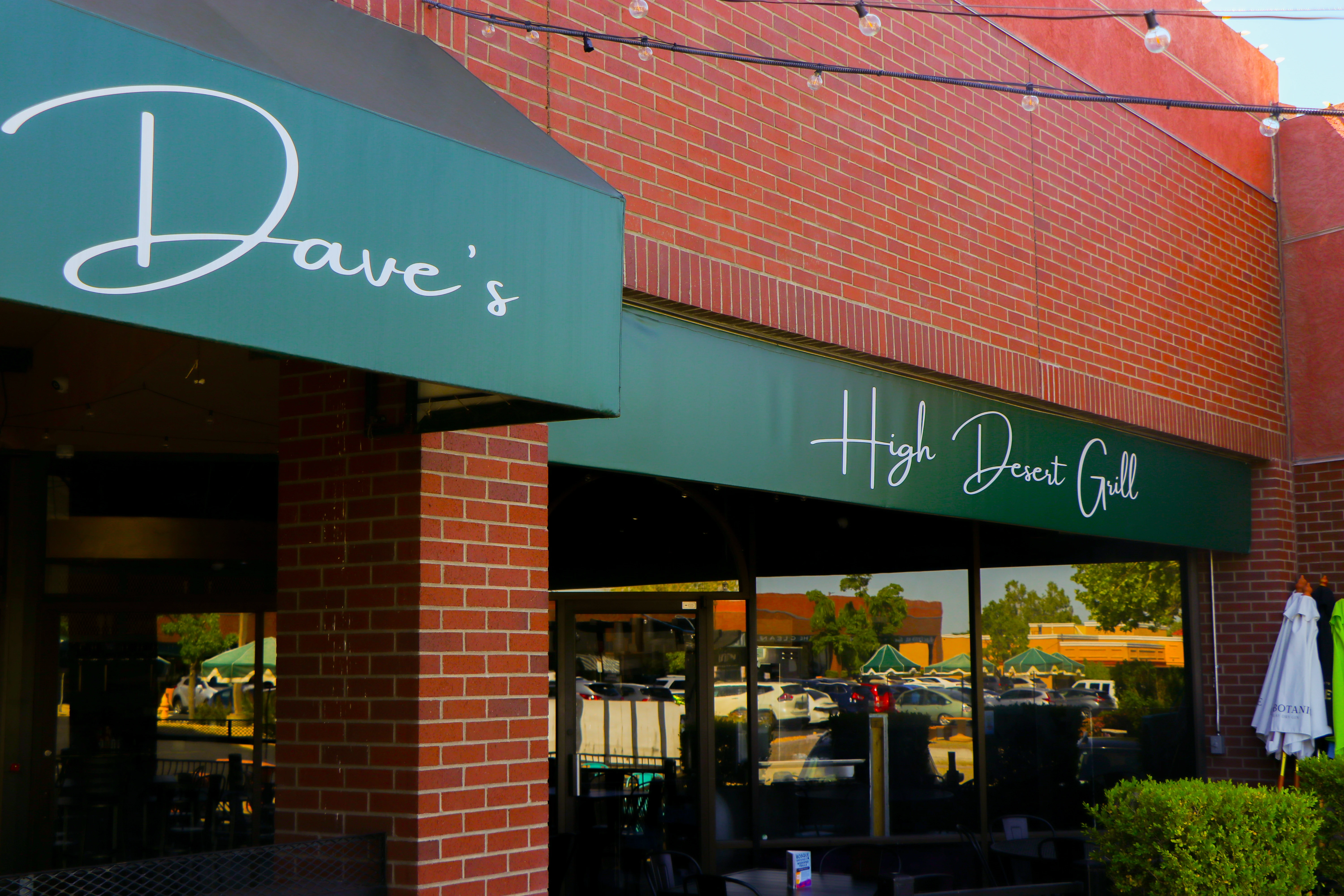 Dave's High Desert Grill Storefront